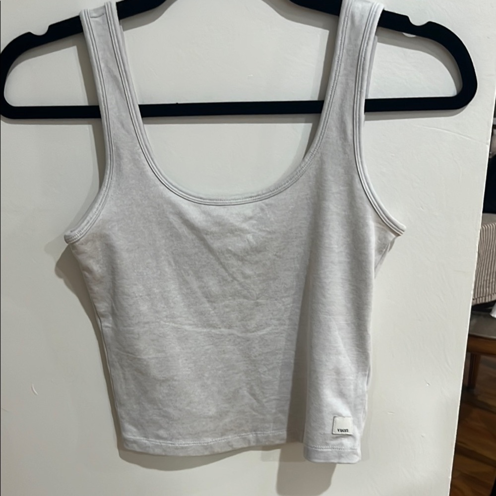 Vuori Light Gray Fitted Crop Tank Top